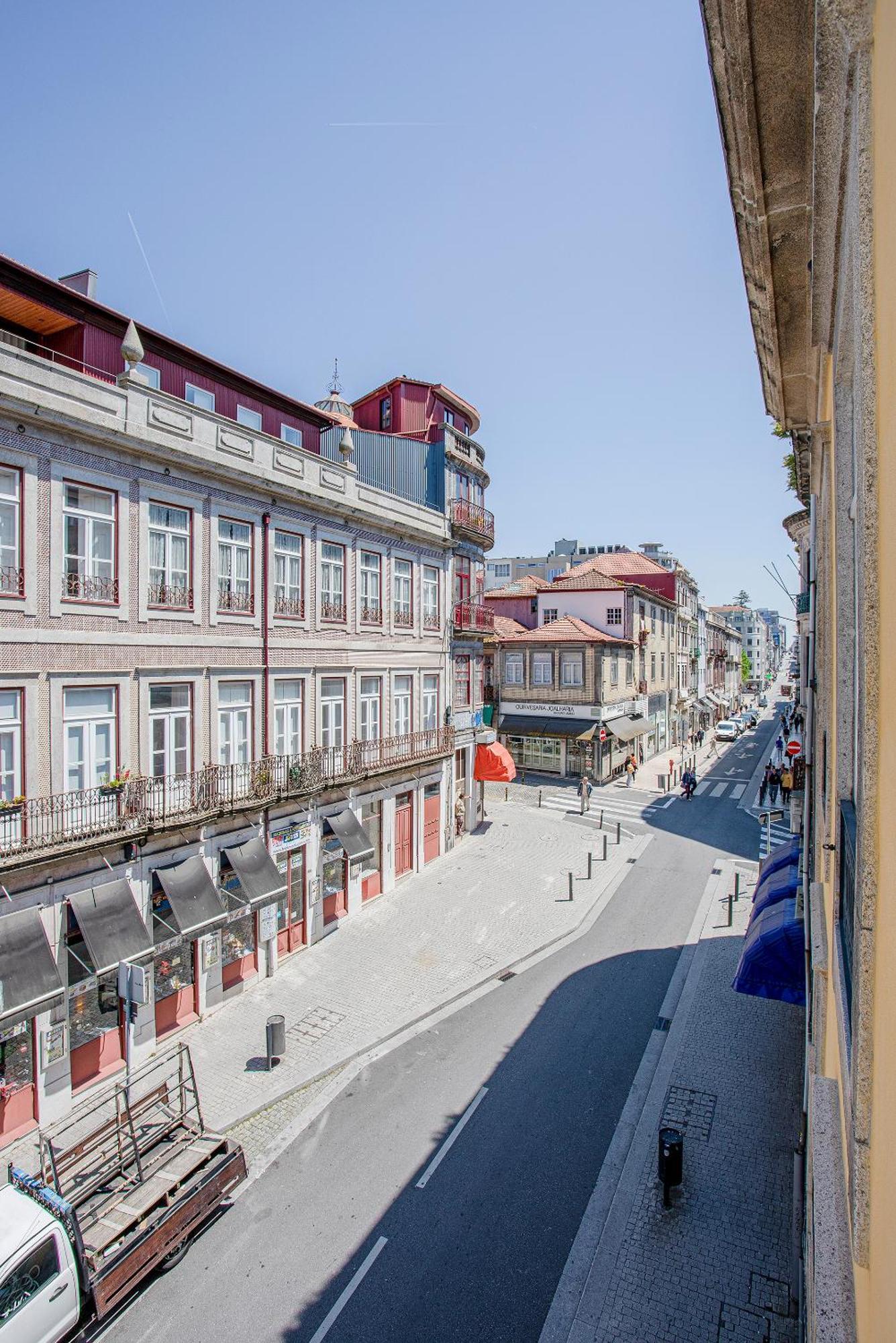 Liiiving In Porto - Aliados Stone Apartment Экстерьер фото