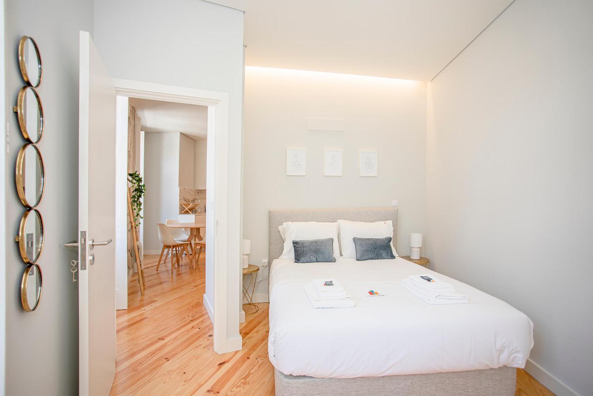 Liiiving In Porto - Aliados Stone Apartment Экстерьер фото