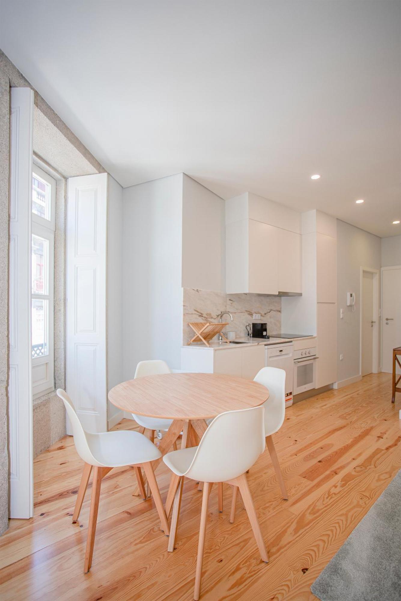 Liiiving In Porto - Aliados Stone Apartment Экстерьер фото