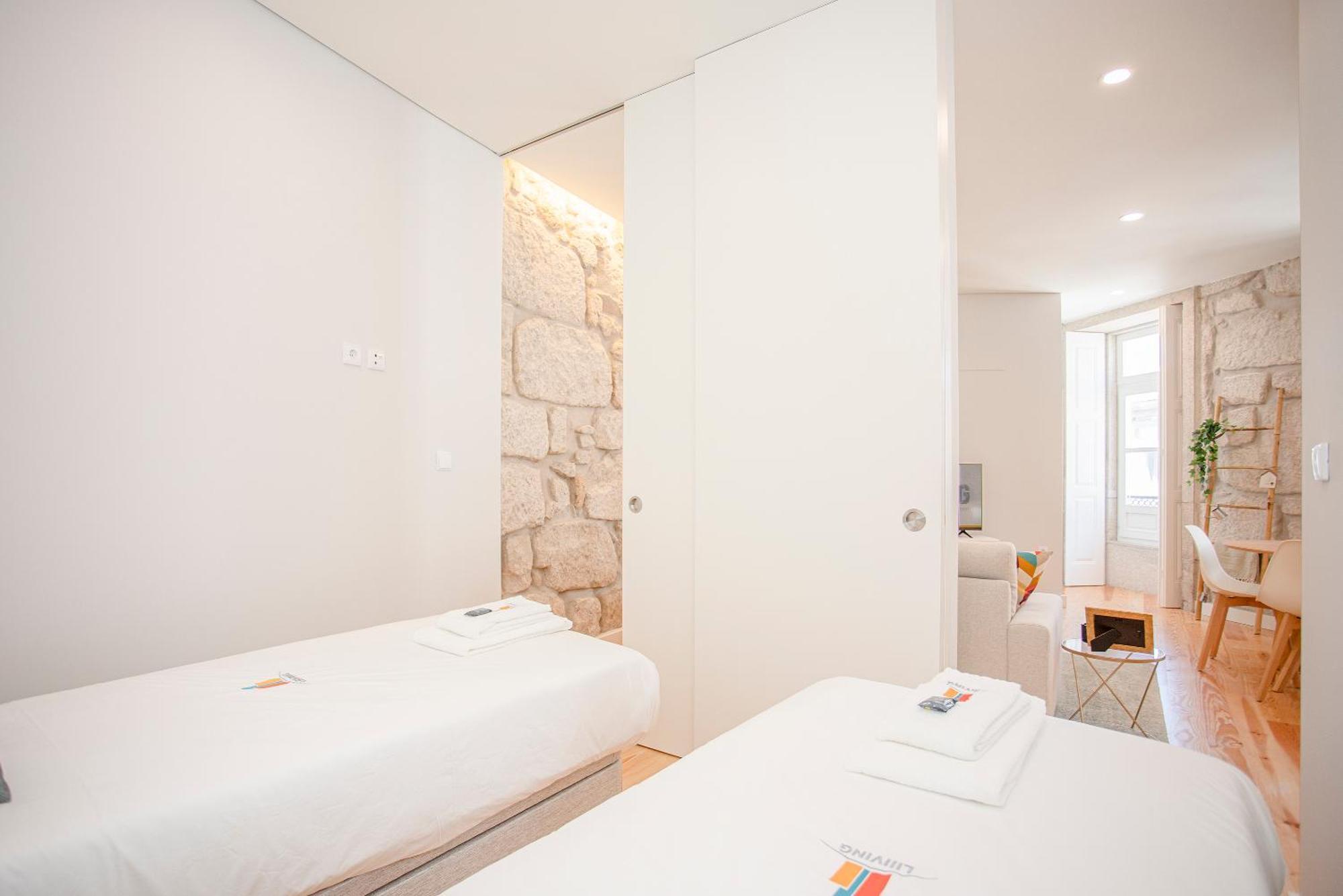 Liiiving In Porto - Aliados Stone Apartment Экстерьер фото