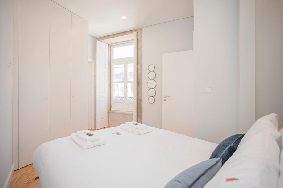 Liiiving In Porto - Aliados Stone Apartment Экстерьер фото