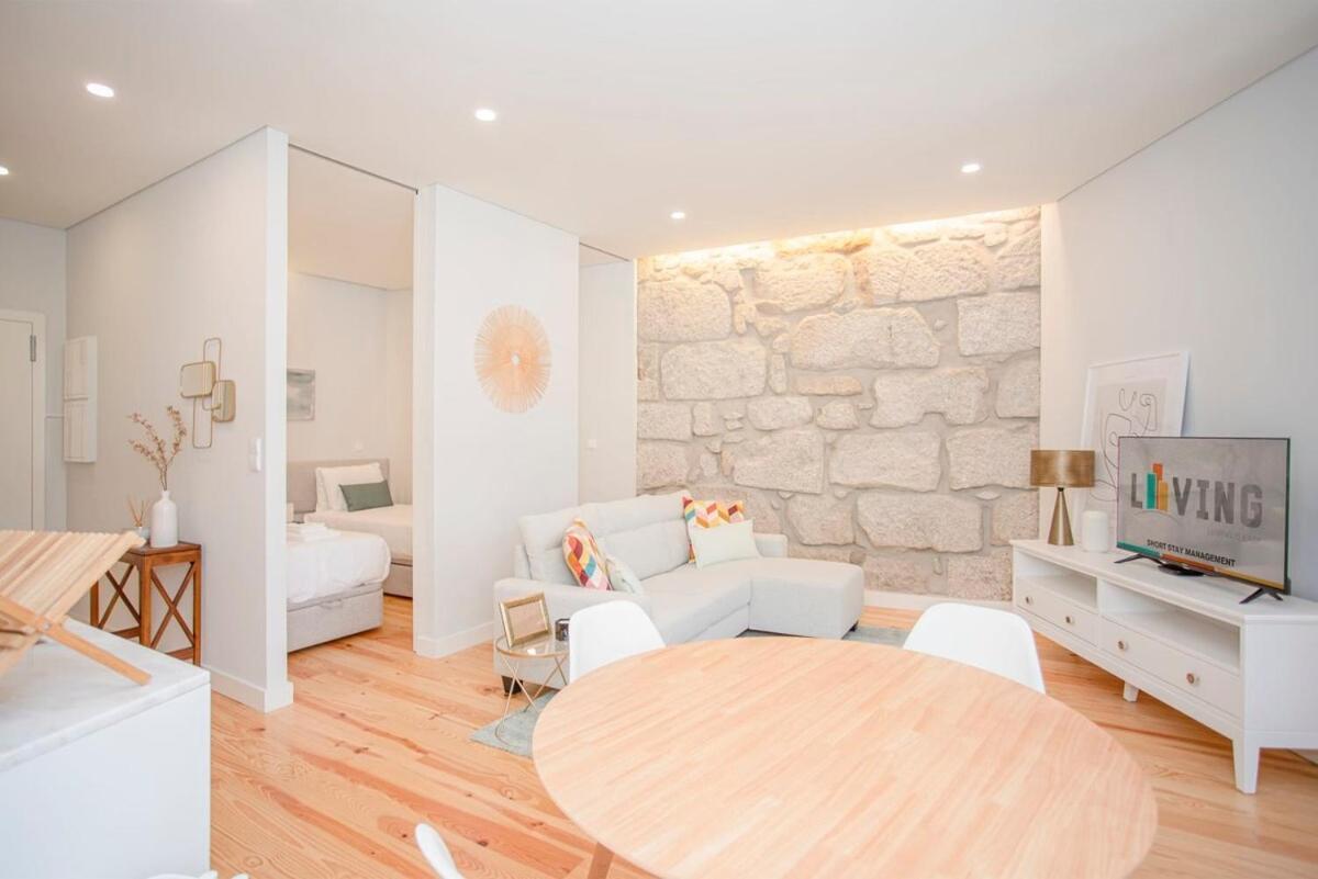 Liiiving In Porto - Aliados Stone Apartment Экстерьер фото