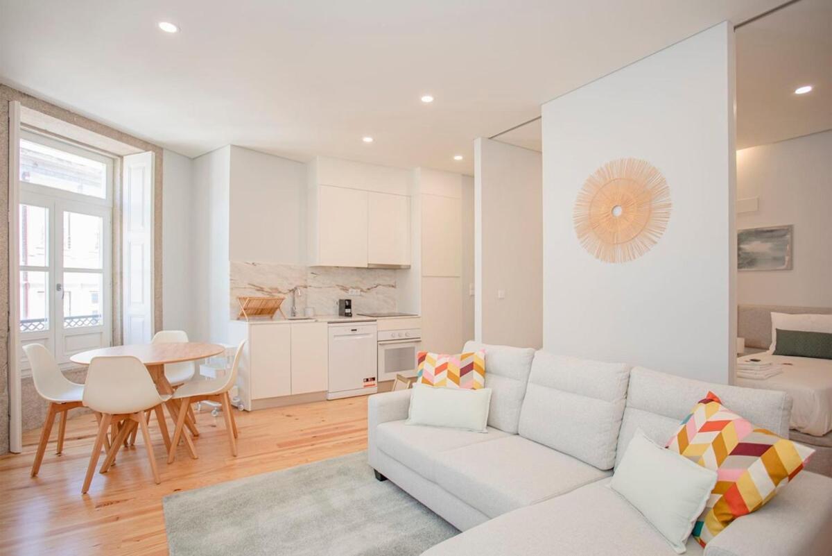 Liiiving In Porto - Aliados Stone Apartment Экстерьер фото