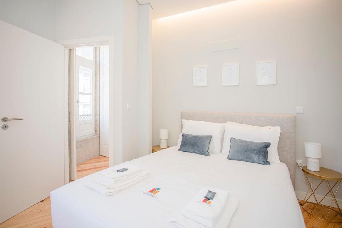 Liiiving In Porto - Aliados Stone Apartment Экстерьер фото