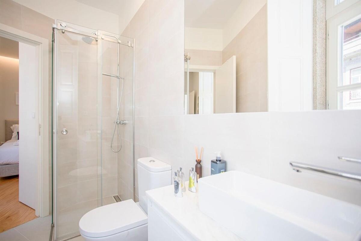 Liiiving In Porto - Aliados Stone Apartment Экстерьер фото